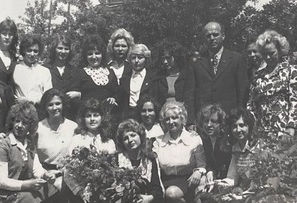 Выпускники 1976.jpg